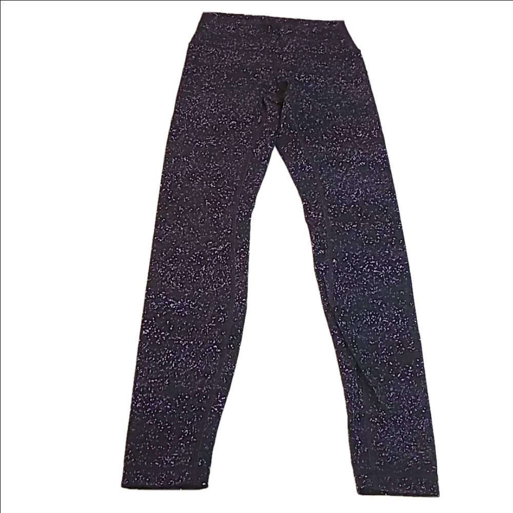 #1066 Lululemon leggings size 2 b1267